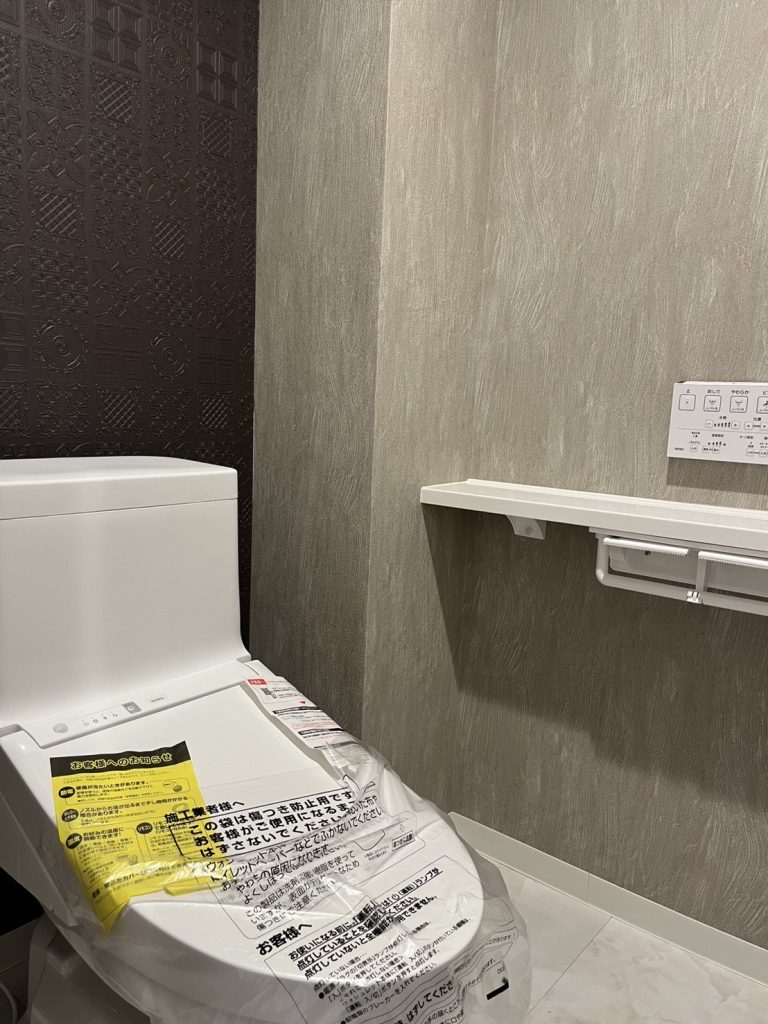 トイレリフォームＢＥＦＯＲＥ→ＡＦＴＥＲ